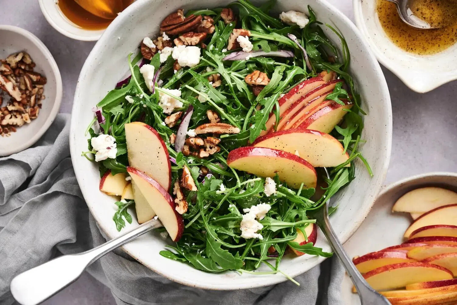 apple-pecan-arugula-salad-recipe