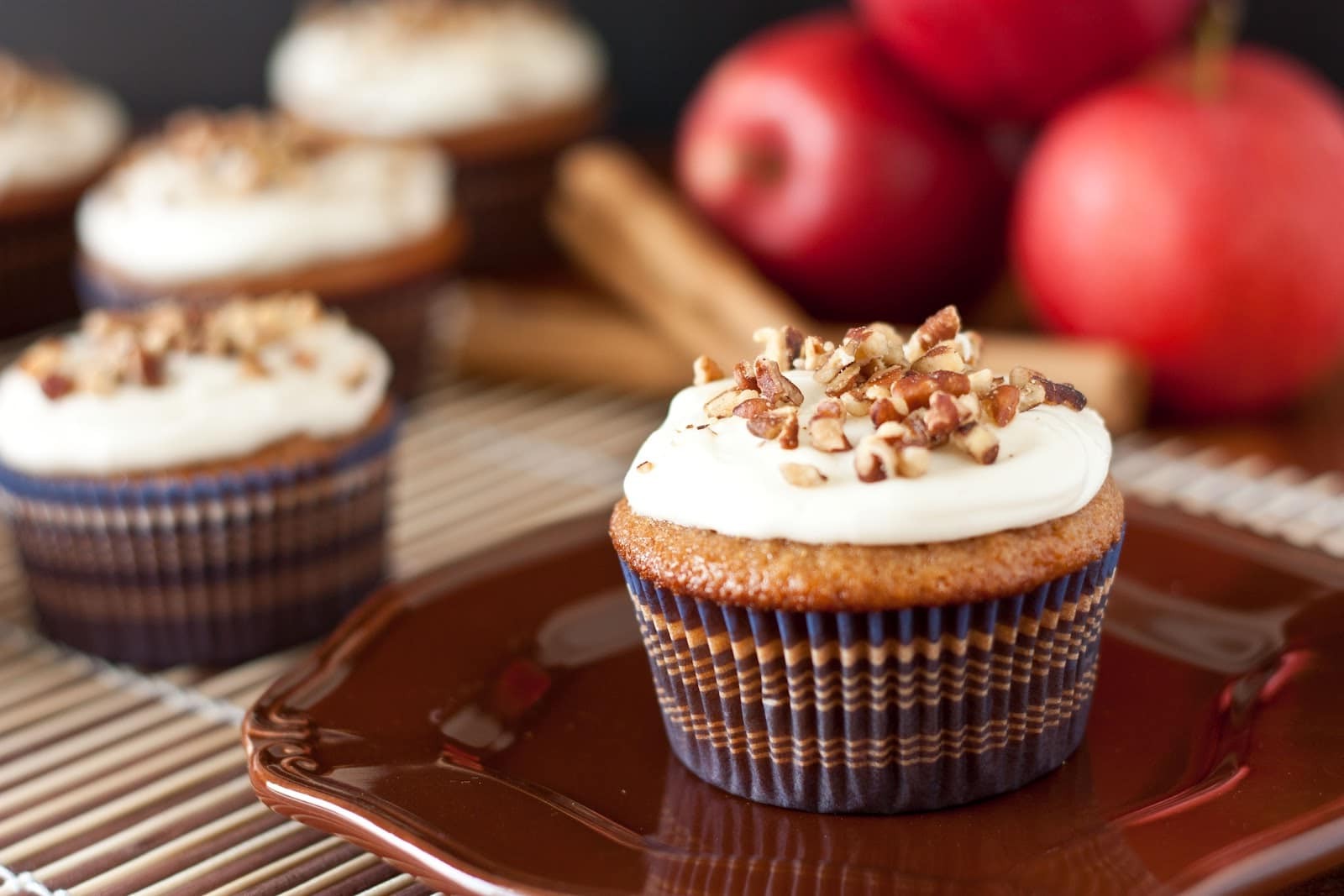 apple-spice-cupcakes-recipe