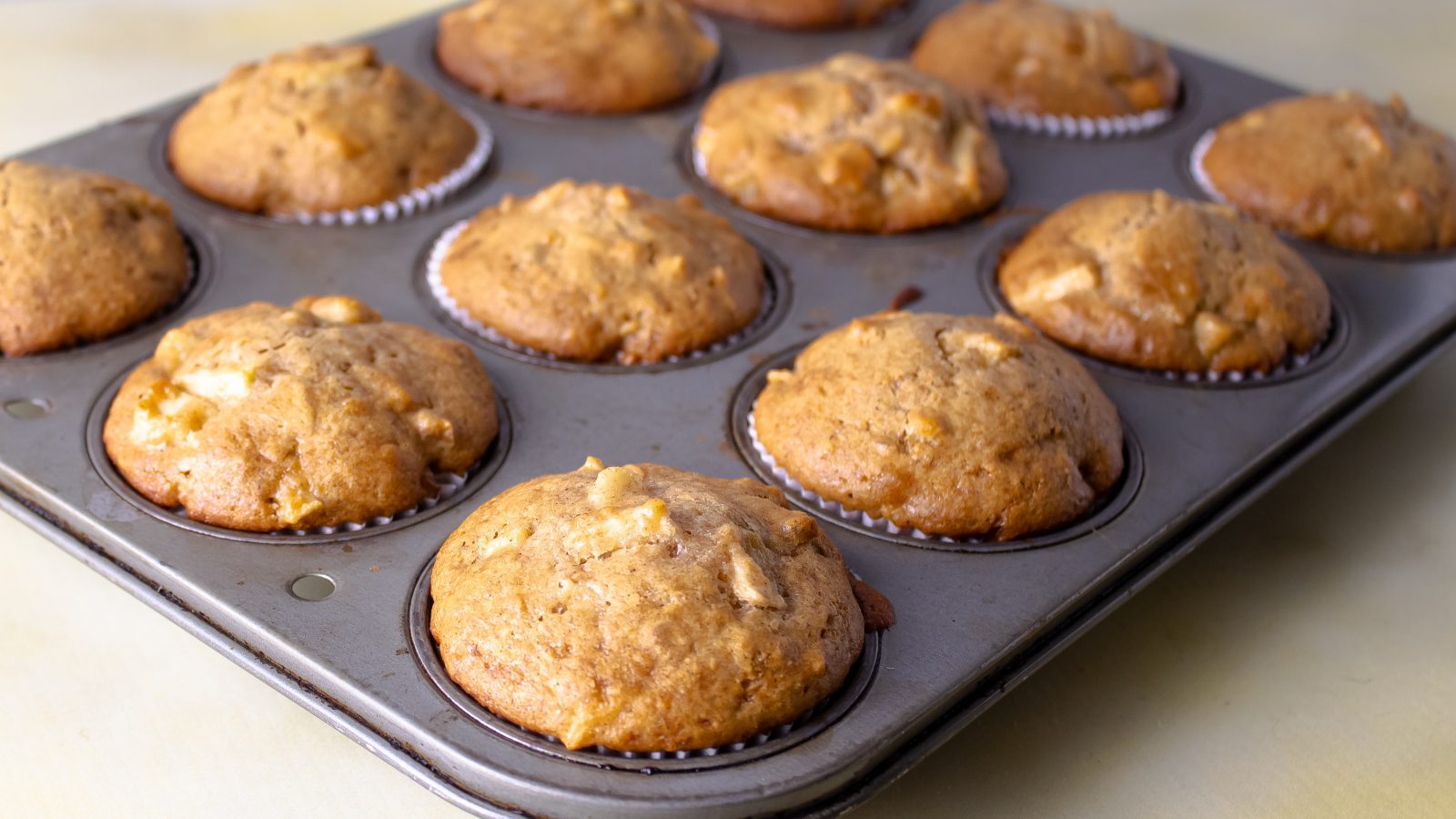 apple-walnut-muffins-recipe