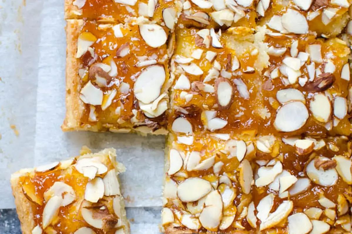 apricot-almond-bars-recipe