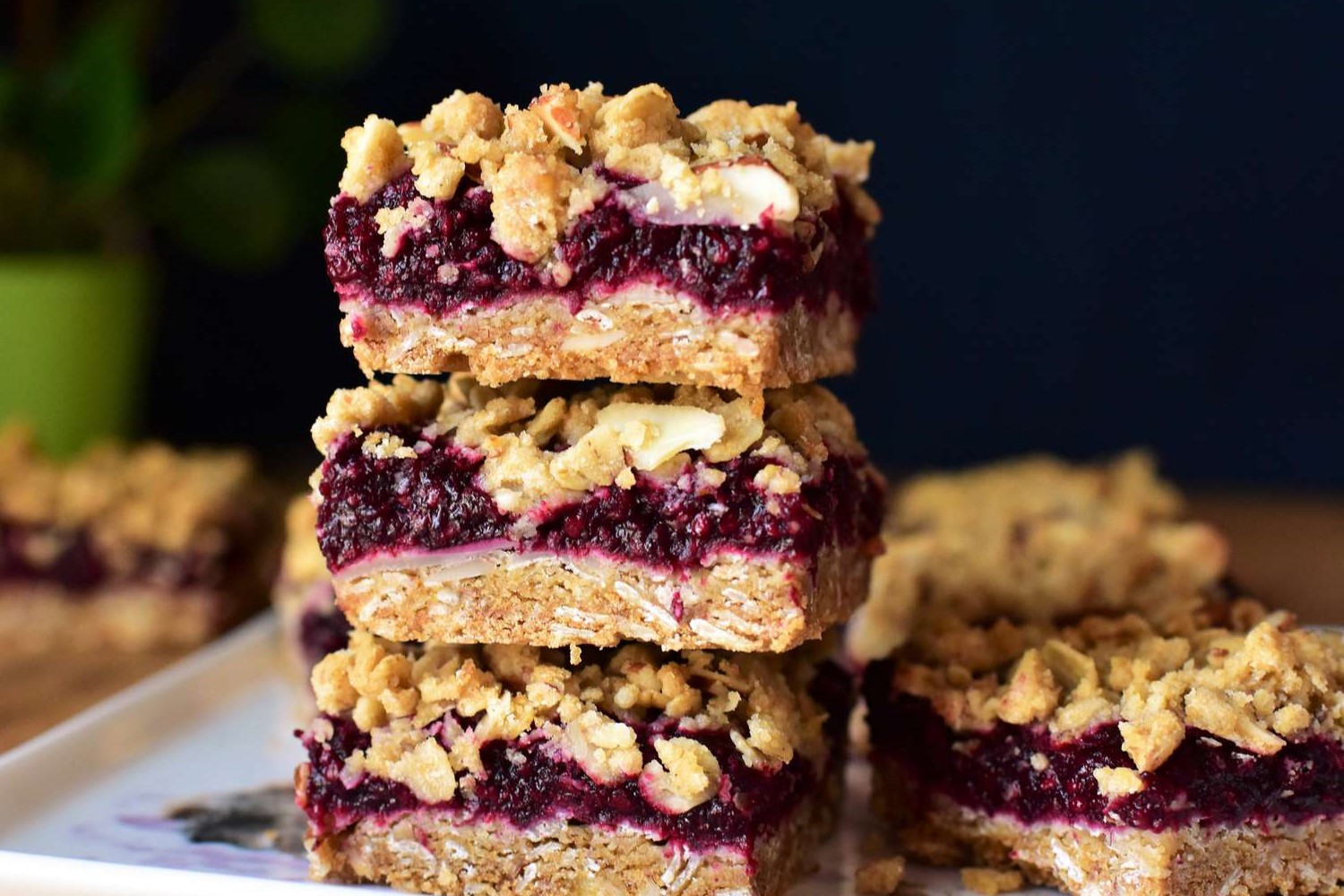 berry-crumble-bars-recipe