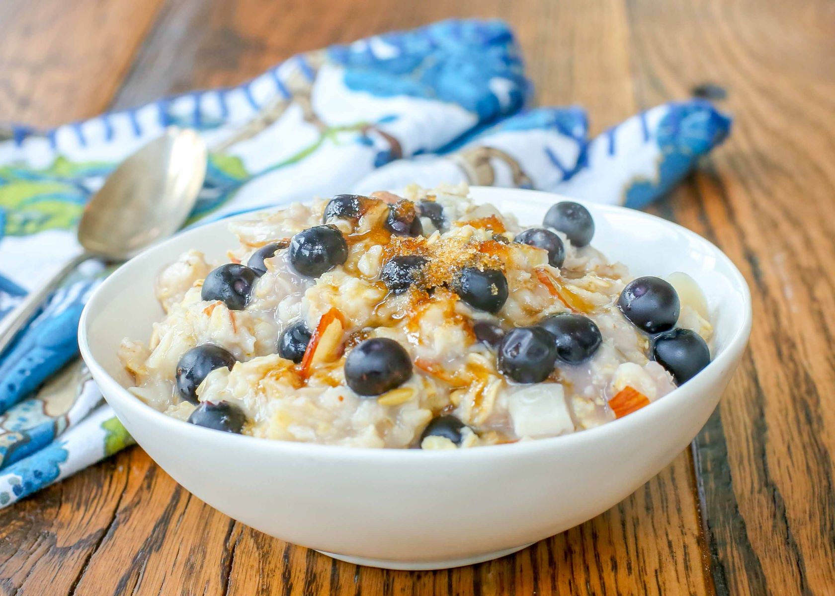 blueberry-almond-oatmeal-recipe