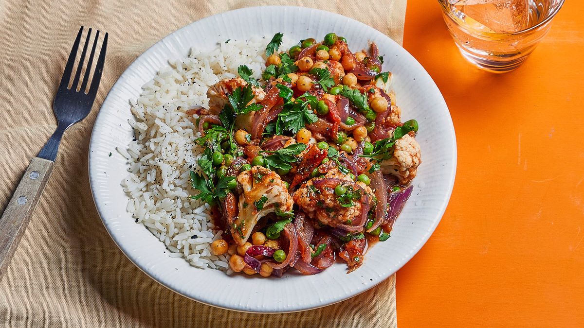 cauliflower-chickpea-stew-recipe