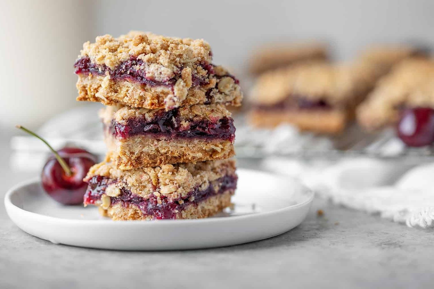 cherry-oat-bars-recipe