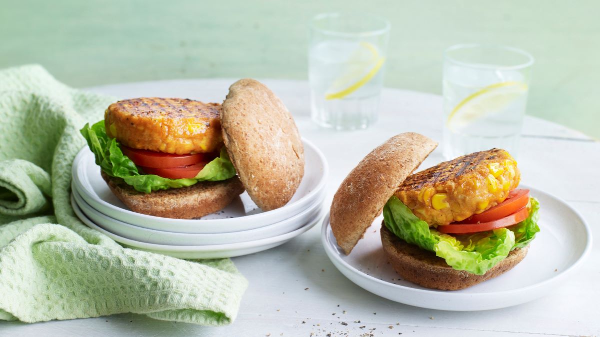 chickpea-carrot-burgers