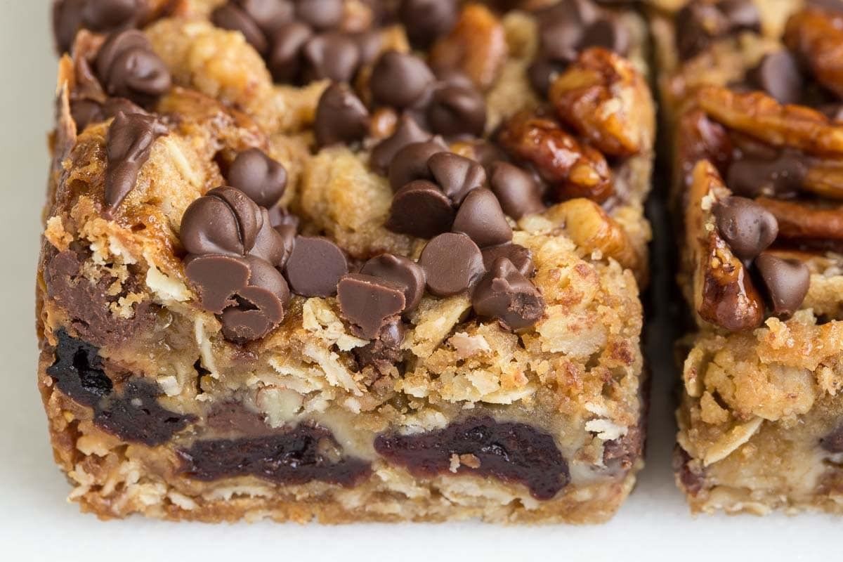 chocolate-cherry-oatmeal-bars-recipe