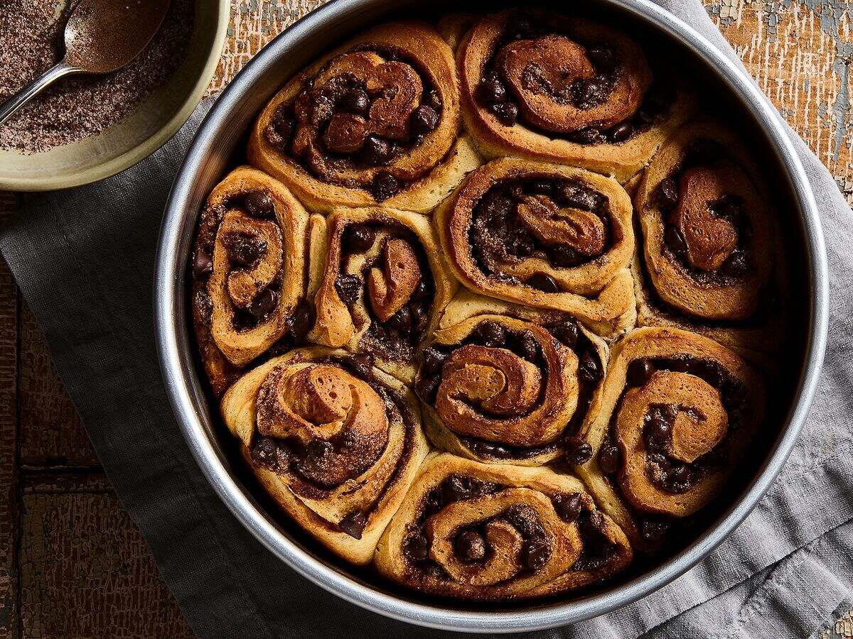 chocolate-cinnamon-rolls-recipe