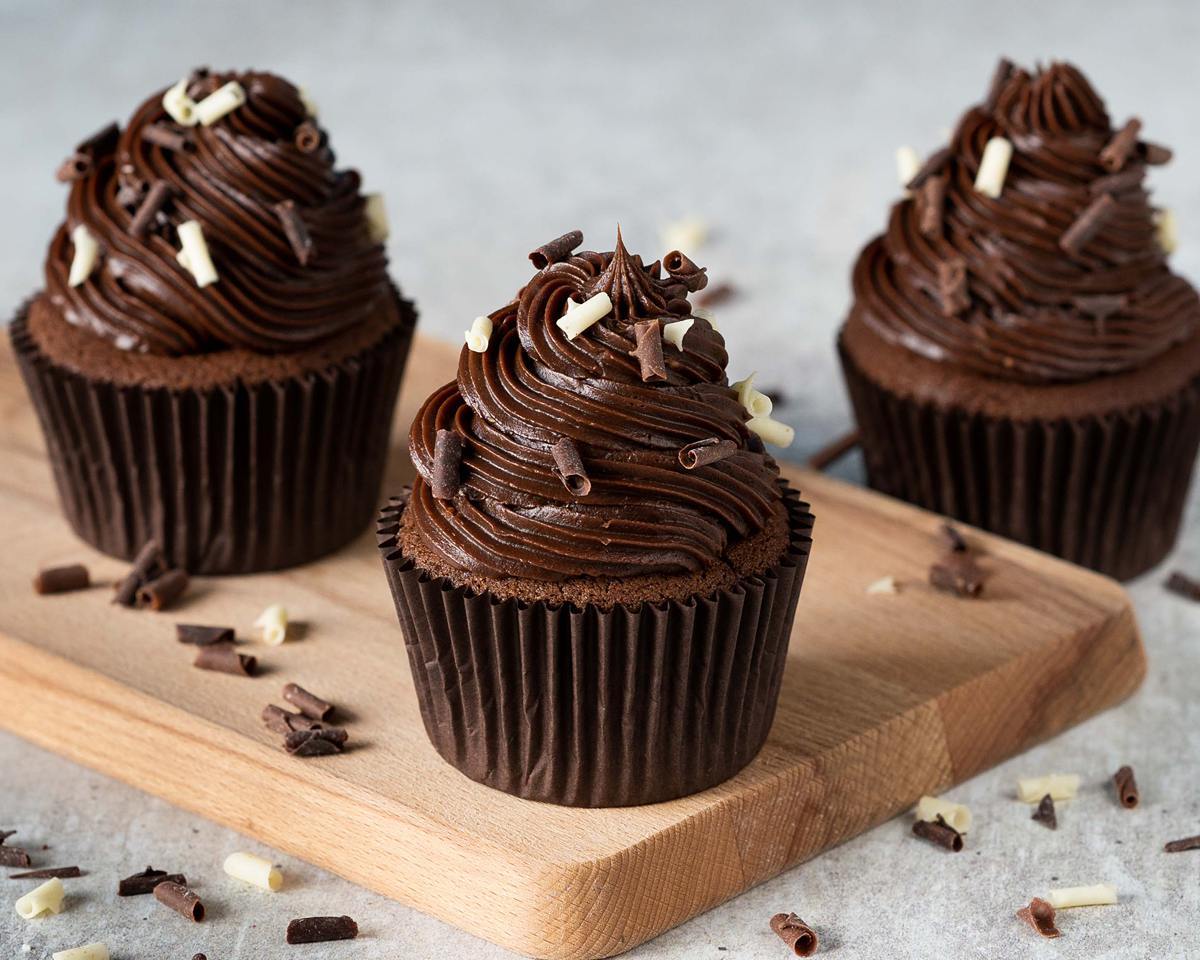 chocolate-fudge-cupcakes-recipe