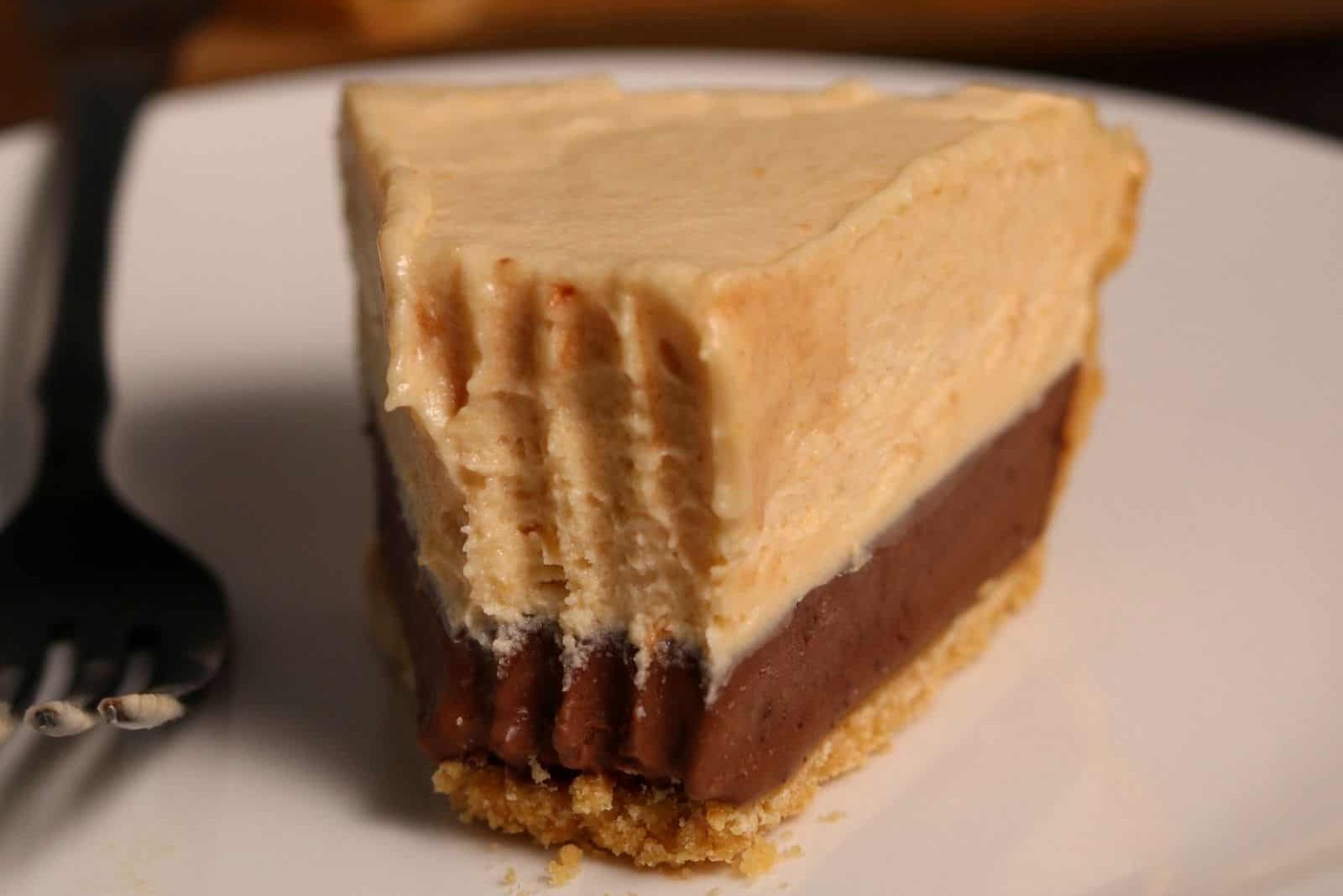 chocolate-peanut-butter-ice-cream-pie