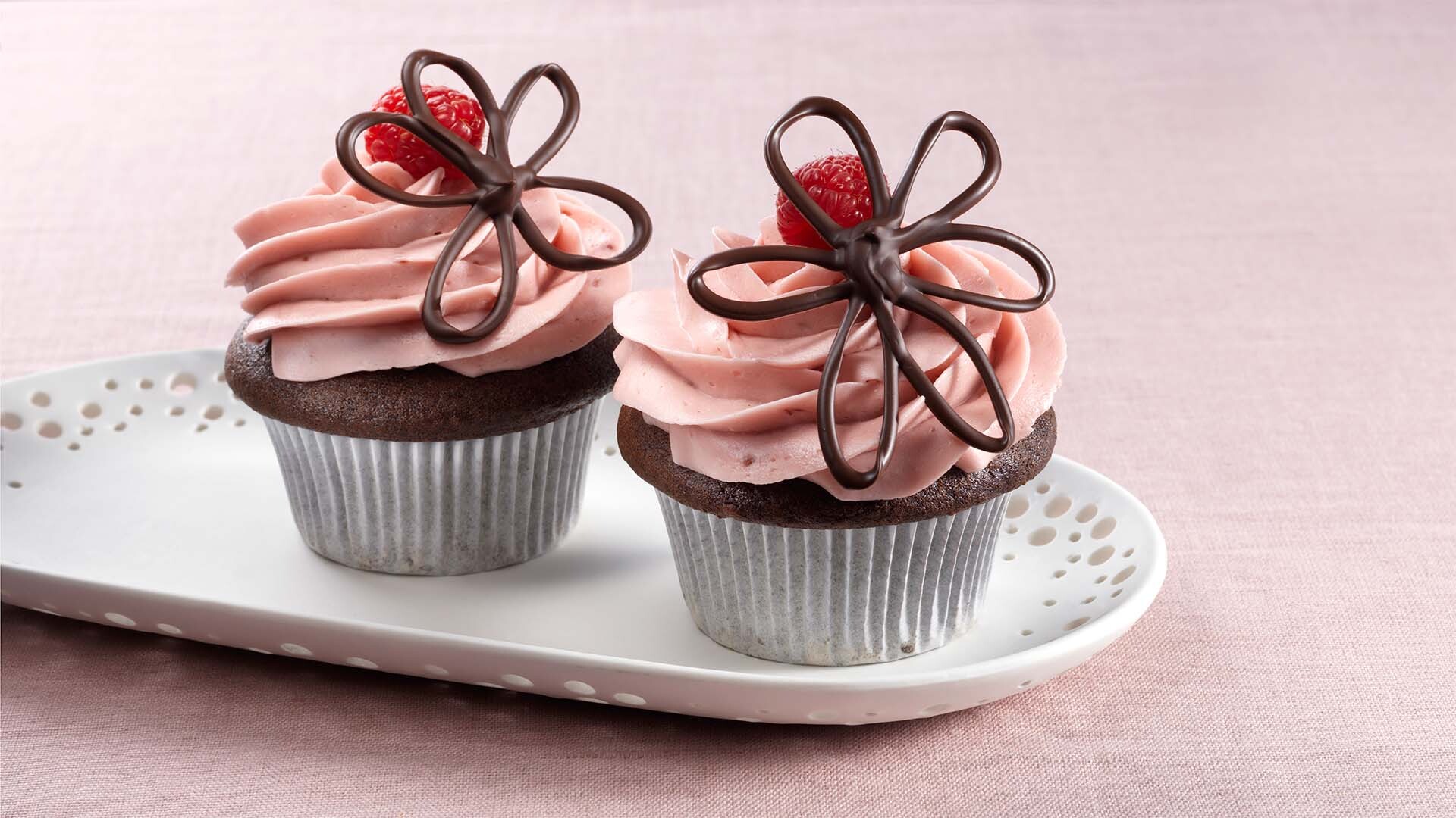 chocolate-raspberry-cupcakes-recipe