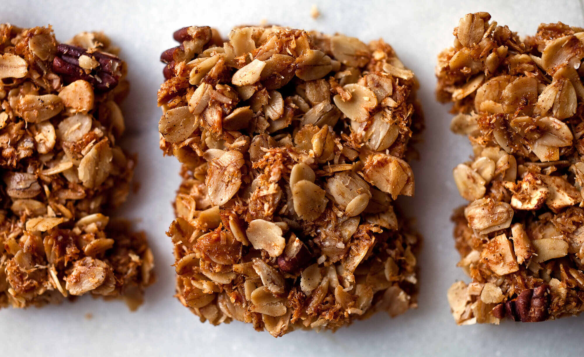 coconut-cashew-granola-bars-recipe