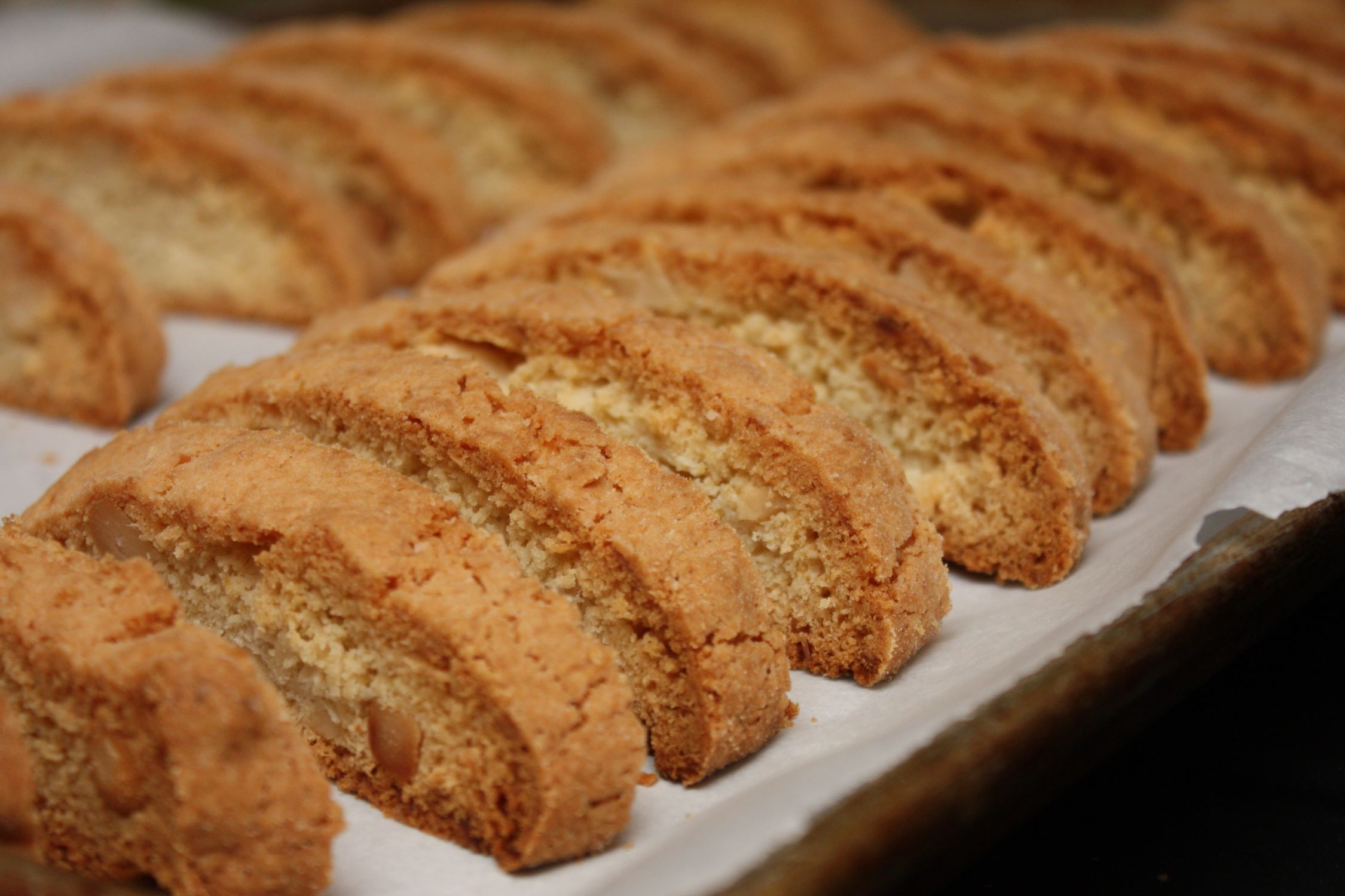 coconut-macadamia-biscotti-recipe