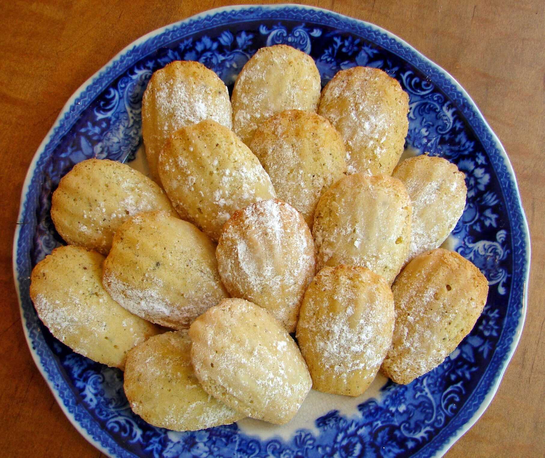 lemon-poppy-seed-madeleines-recipe