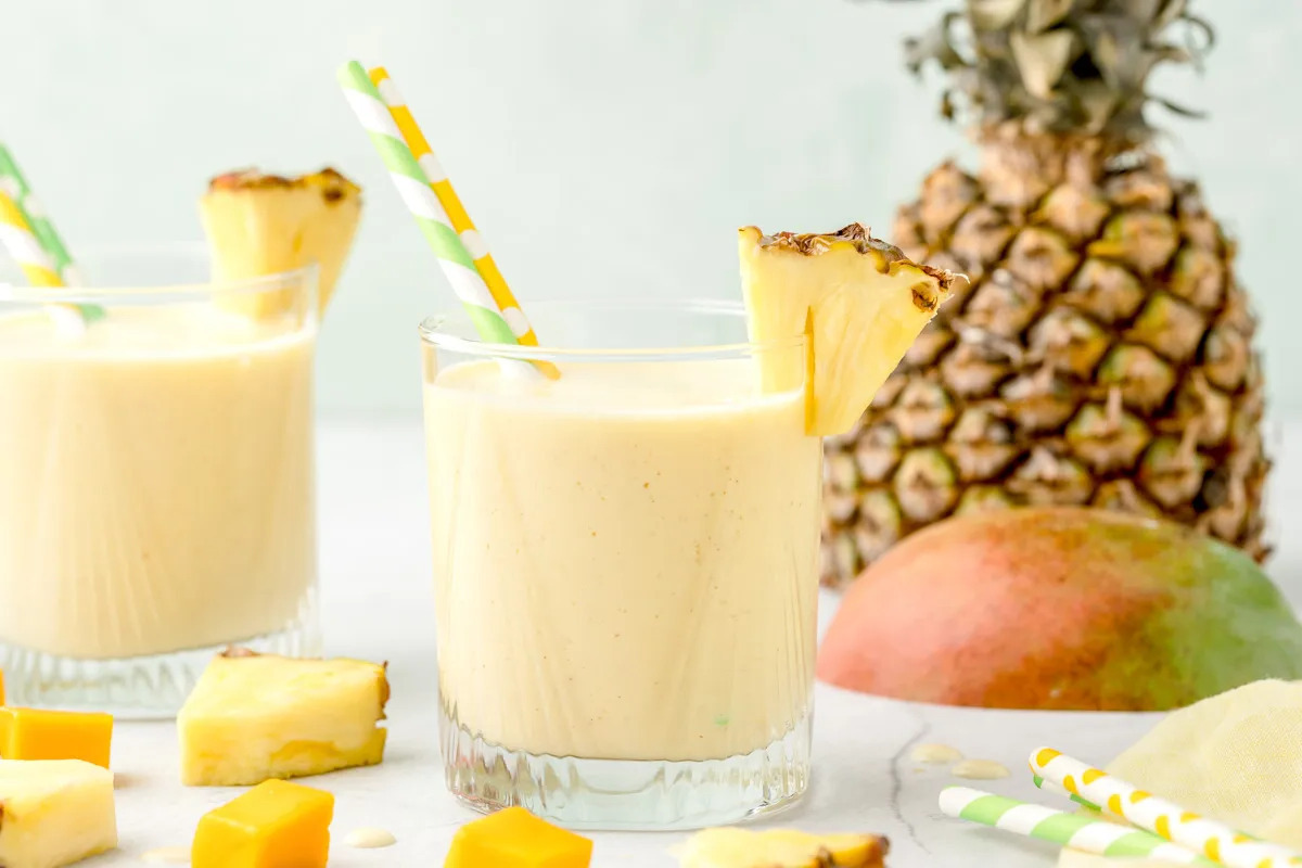 mango-pineapple-smoothie-recipe