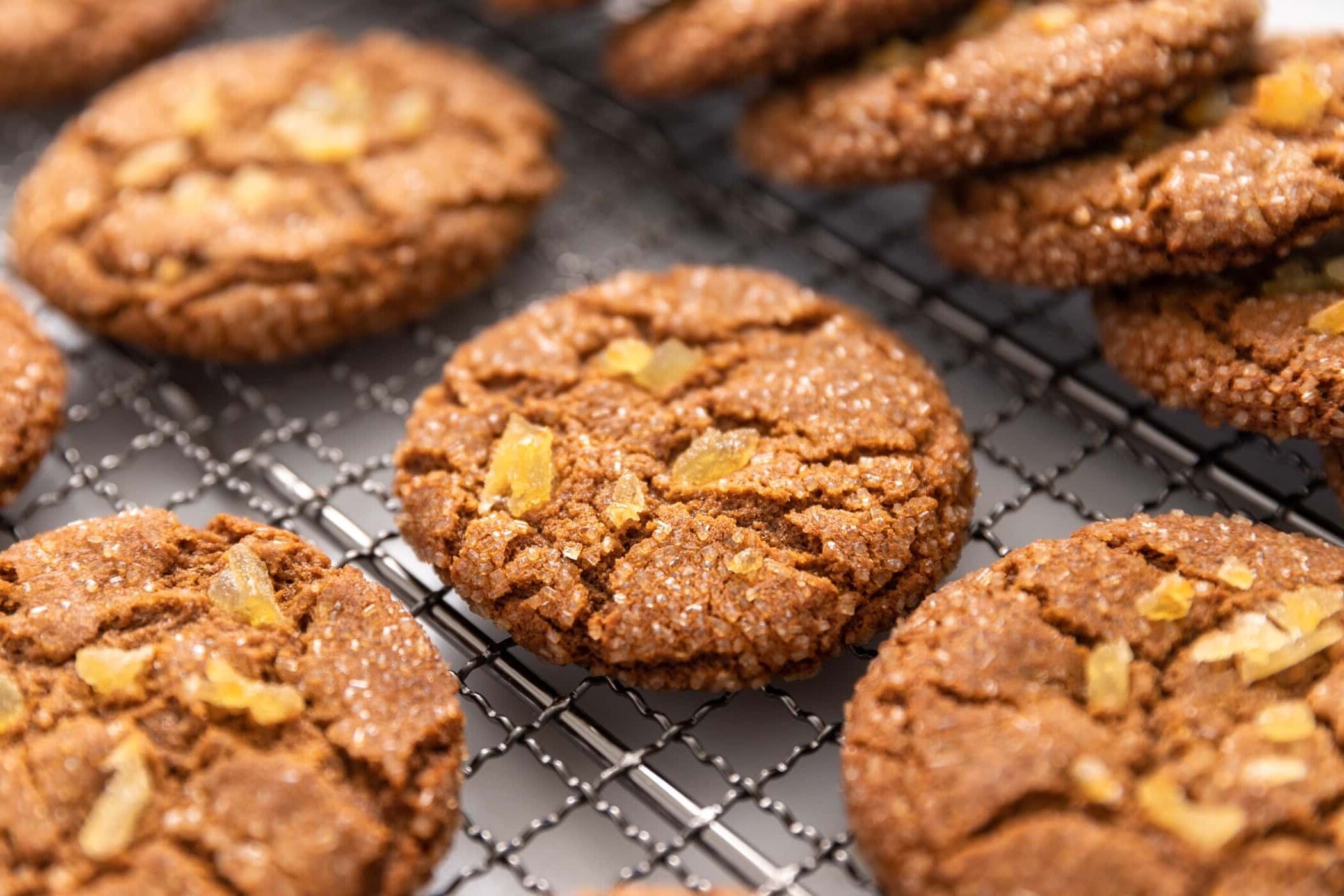 molasses-crinkle-cookies-recipe