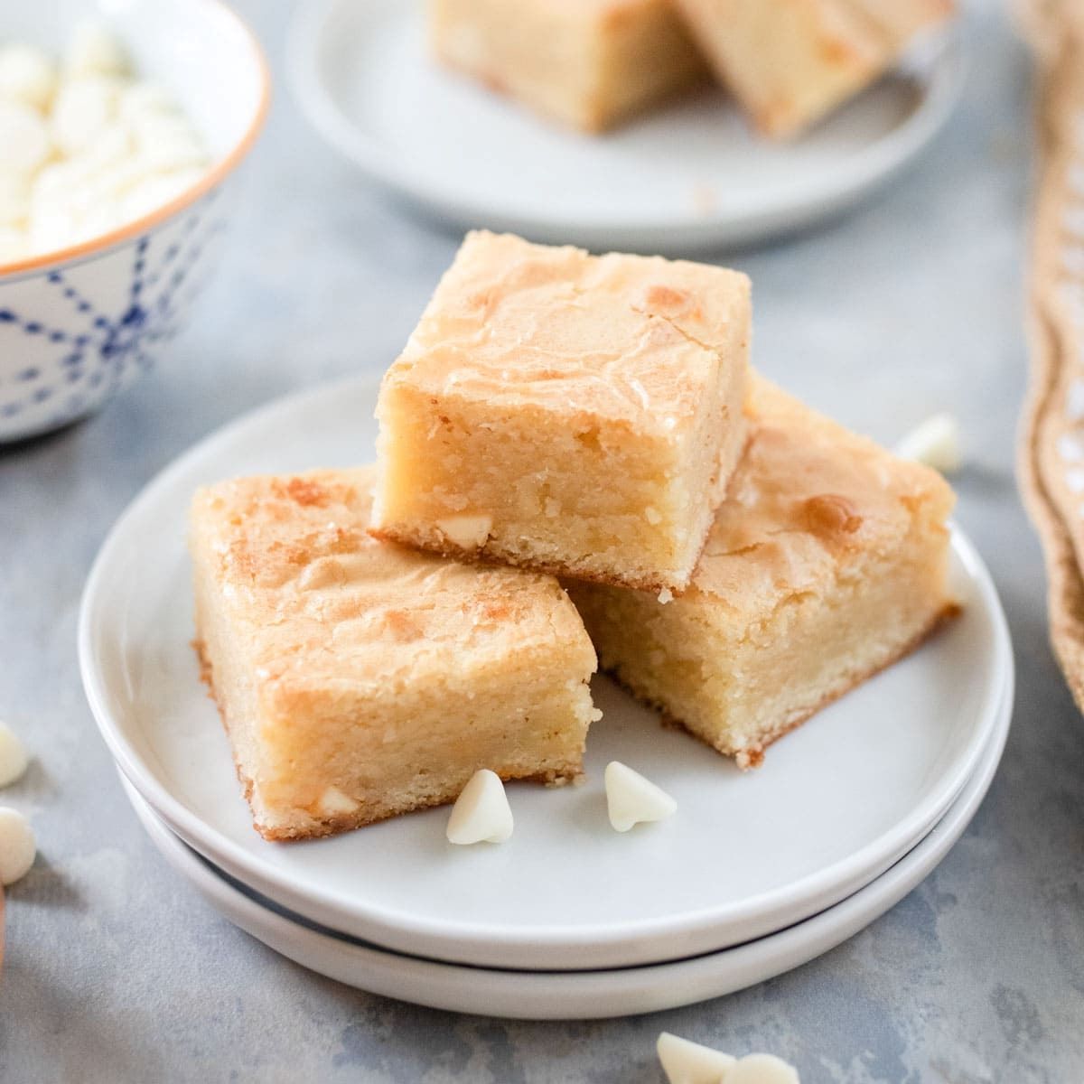 peach-white-chocolate-blondies-recipe