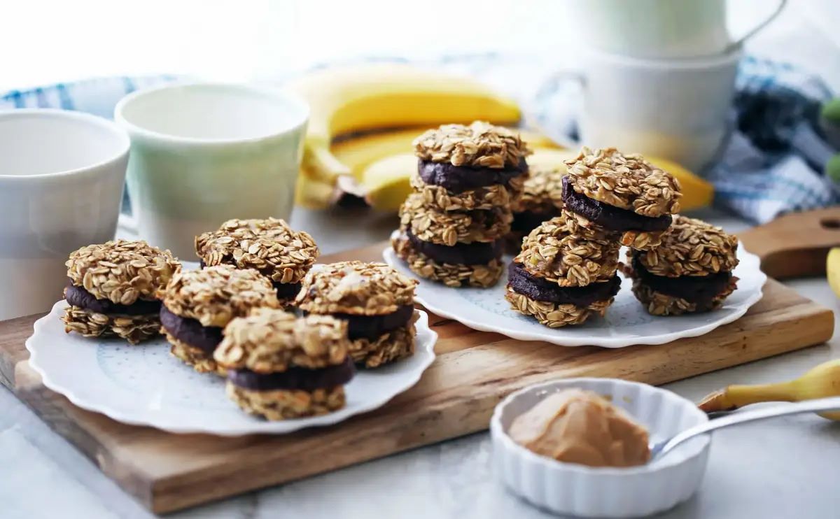 peanut-butter-banana-oatmeal-cookies-recipe