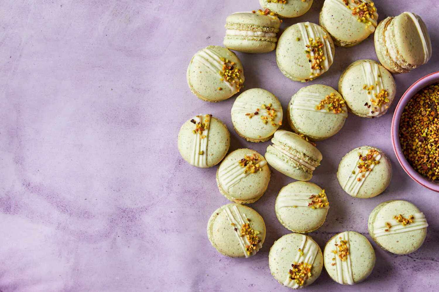 pistachio-macarons-recipe