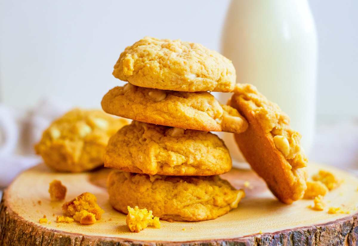 pumpkin-white-chocolate-chip-cookies-recipe