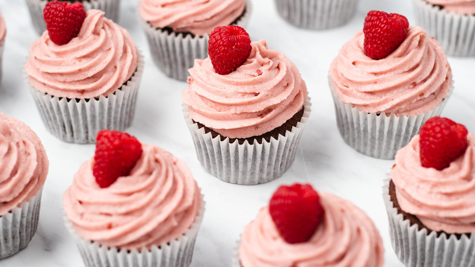 raspberry-chocolate-cupcakes-recipe