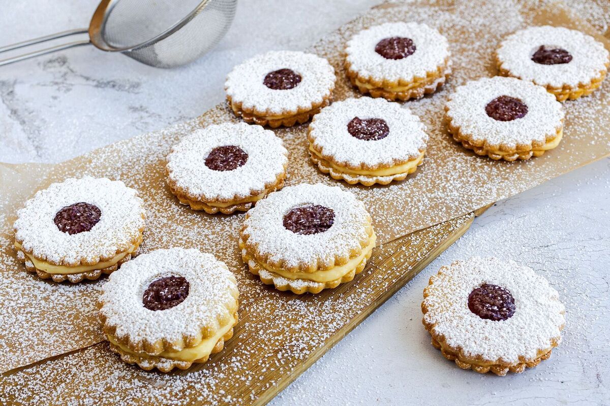 raspberry-jam-cookies-recipe