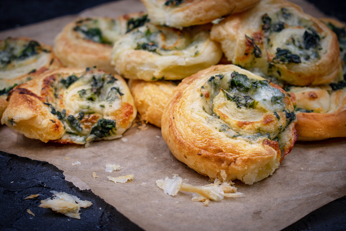 spinach-feta-pinwheels-recipe