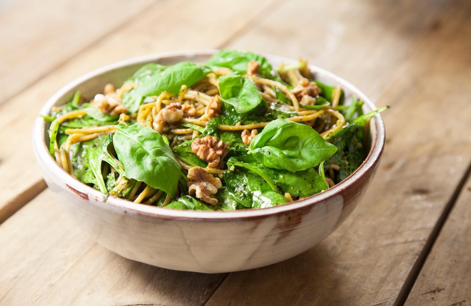 spinach-walnut-pesto-pasta-recipe