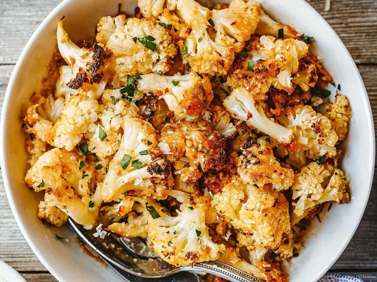 garlic-parmesan-roasted-cauliflower-recipe