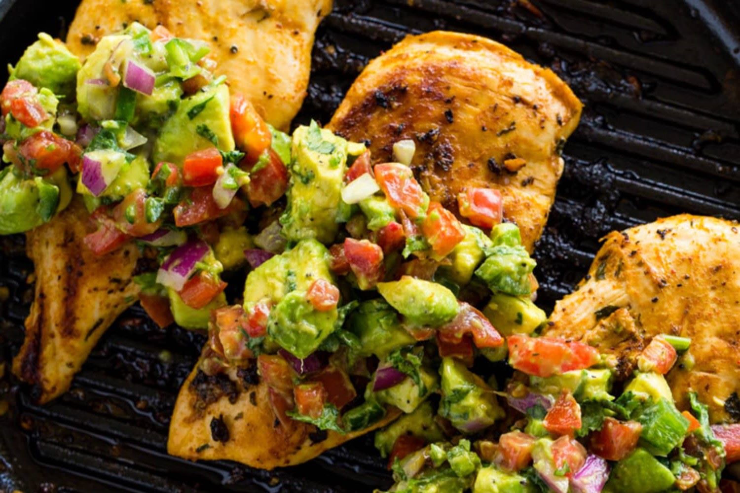 grilled-chicken-avocado-salsa-recipe