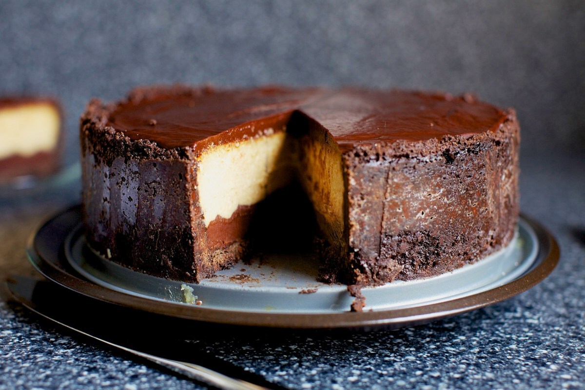 peanut-butter-chocolate-cheesecake-recipe