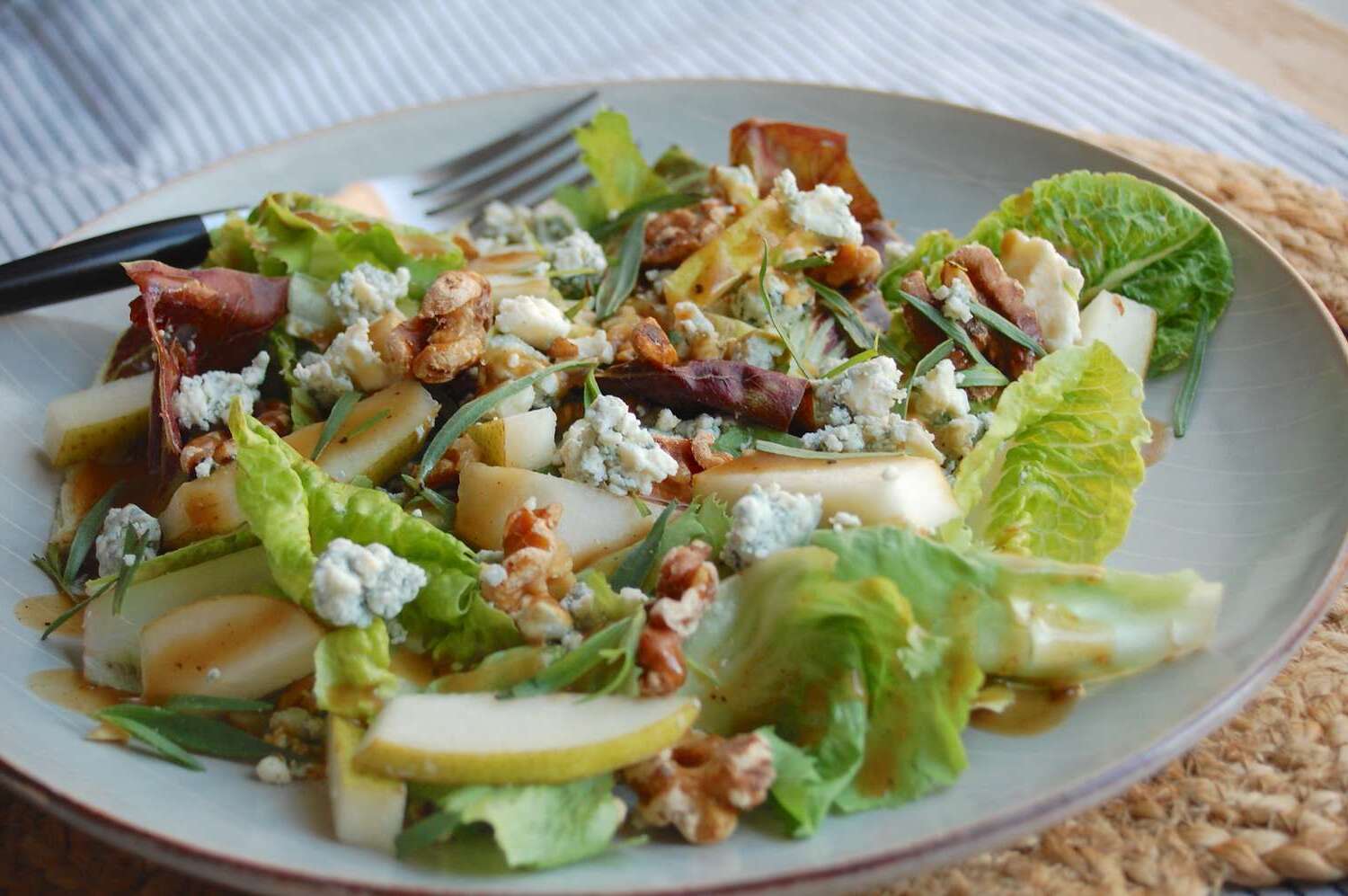 pear-blue-cheese-salad-recipe