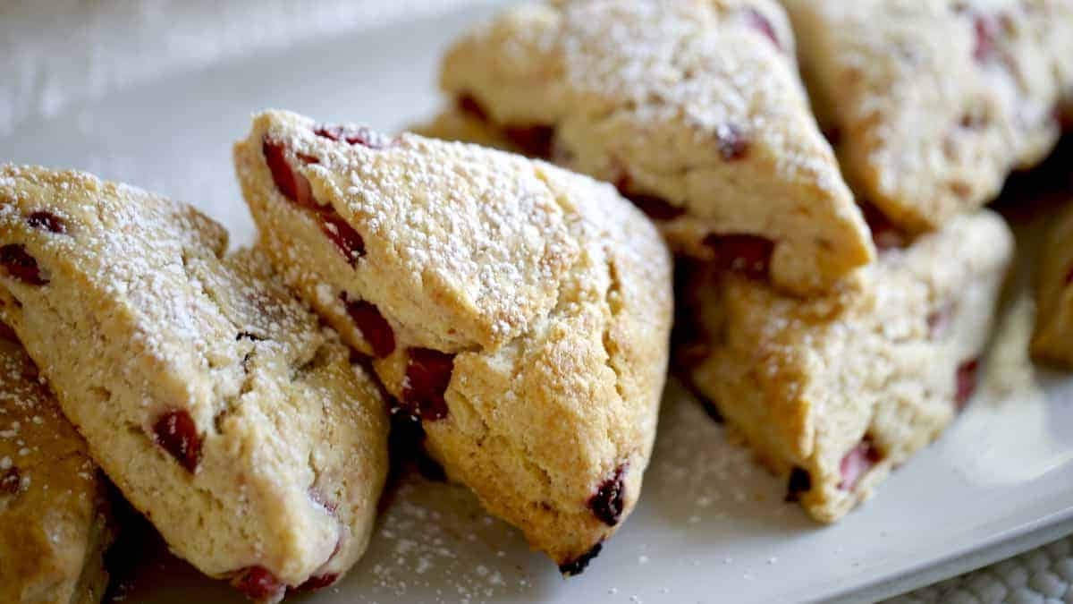 strawberry-almond-scone-recipe