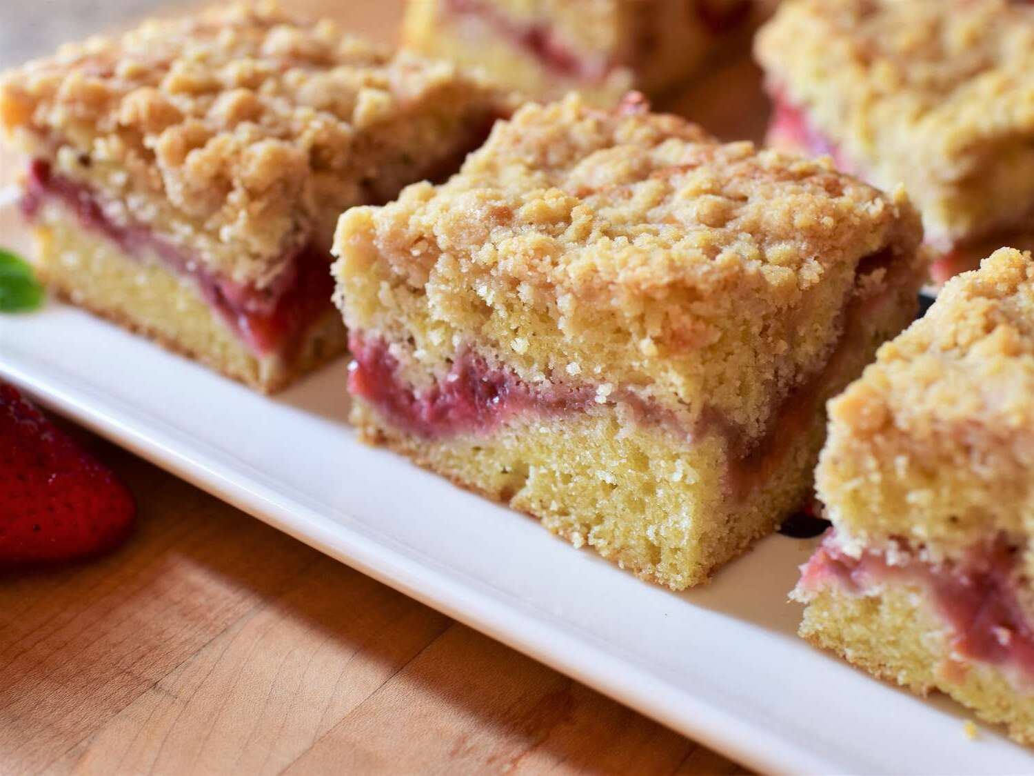 strawberry-rhubarb-coffee-cake-recipe