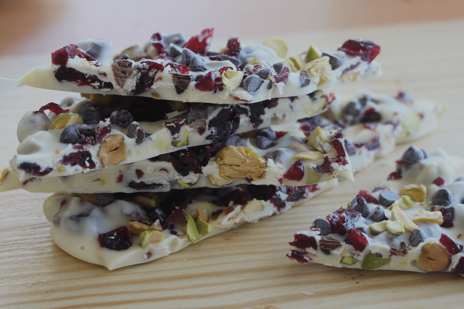 white-chocolate-cranberry-pistachio-bark-recipe