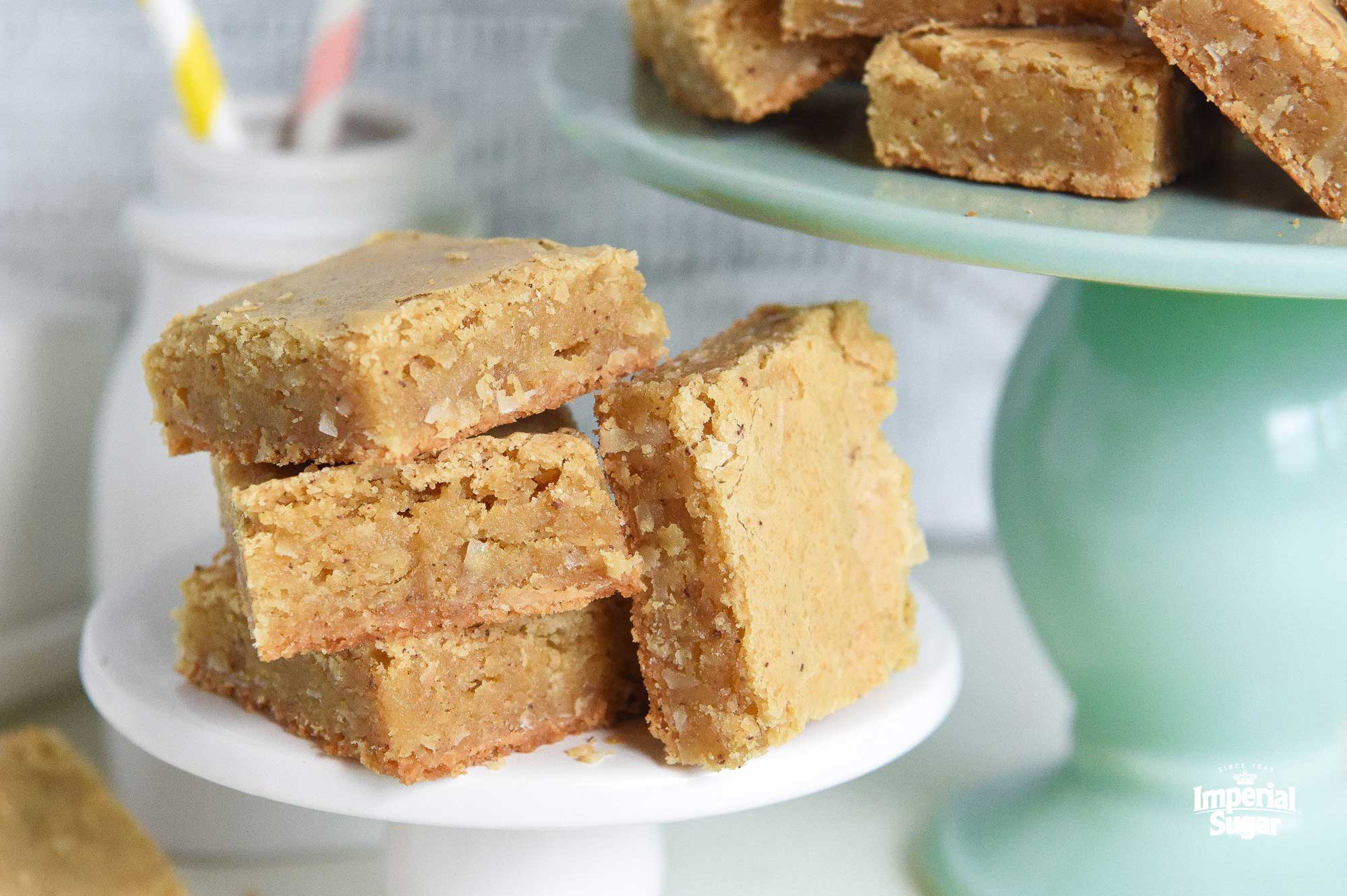 coconut-blondies-recipe