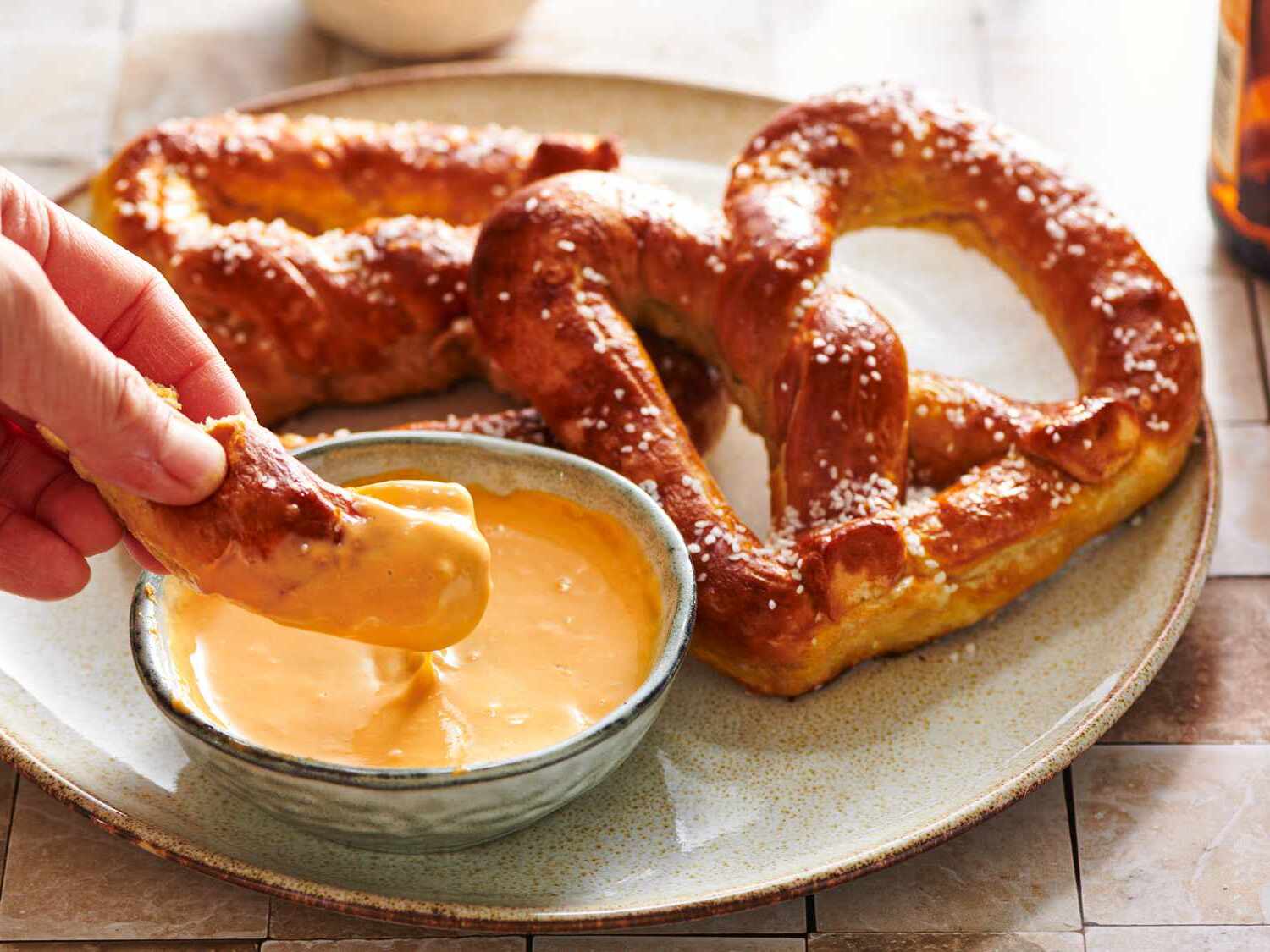 cheese-sauce-for-pretzels-recipe