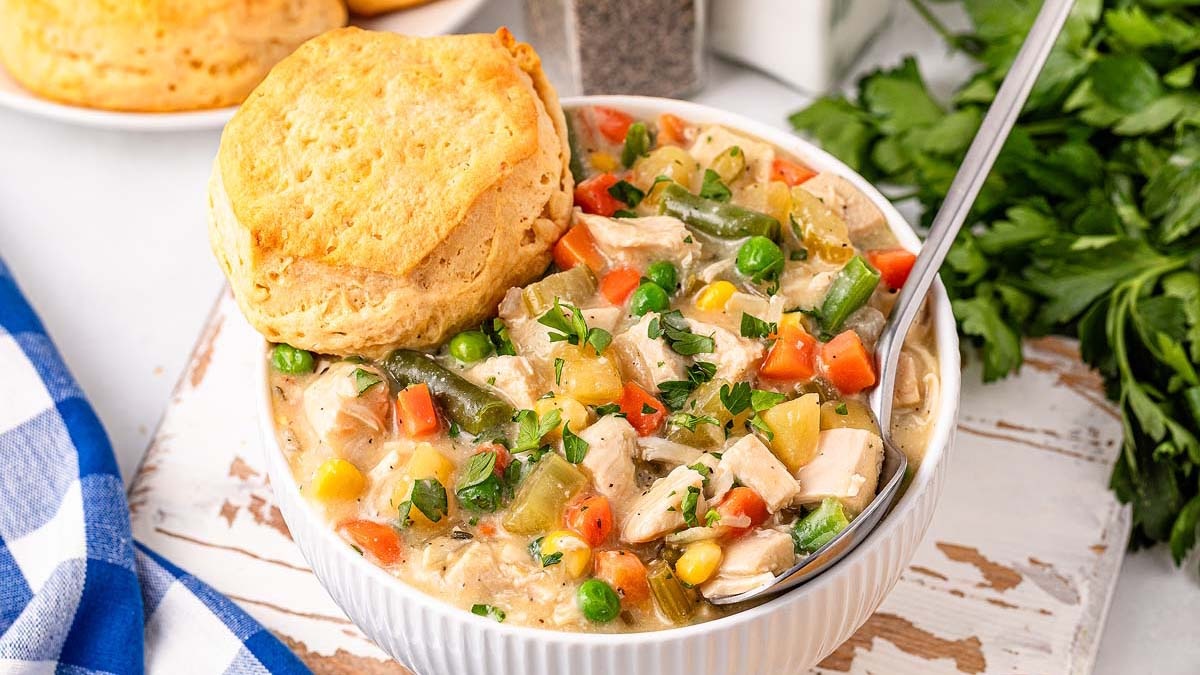 slow-cooker-chicken-pot-pie-recipe