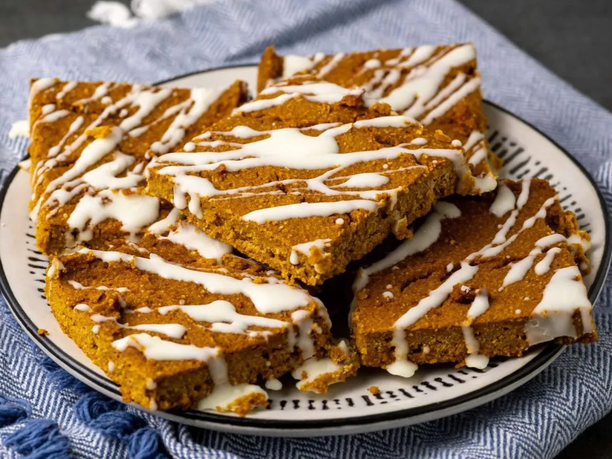 vegan-pumpkin-pie-blondies-recipe